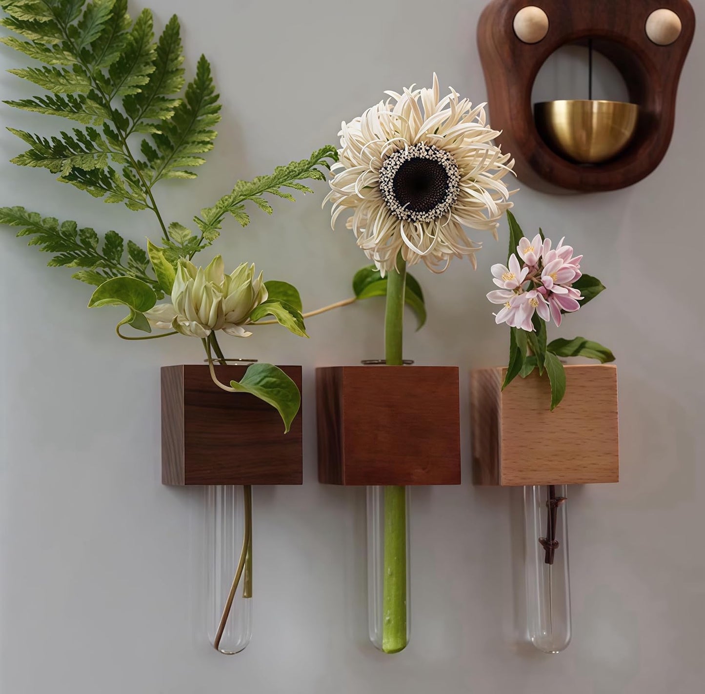 Mini Vase Magnets for Fridge, Magnetic Wooden Wall Vase Holders with Test Tube, Magnetic Attachment Hard no Falling, Modern Home,for Kitchen, Refrigerator, Bedroom, Storage, Office Decorations